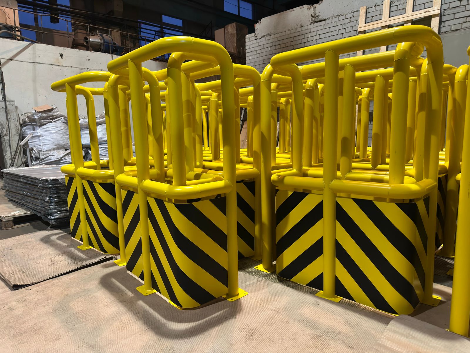 Готовые отбойники на складе