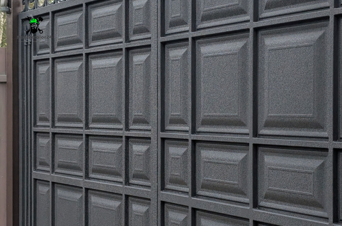 Покраска ворот в крокодил