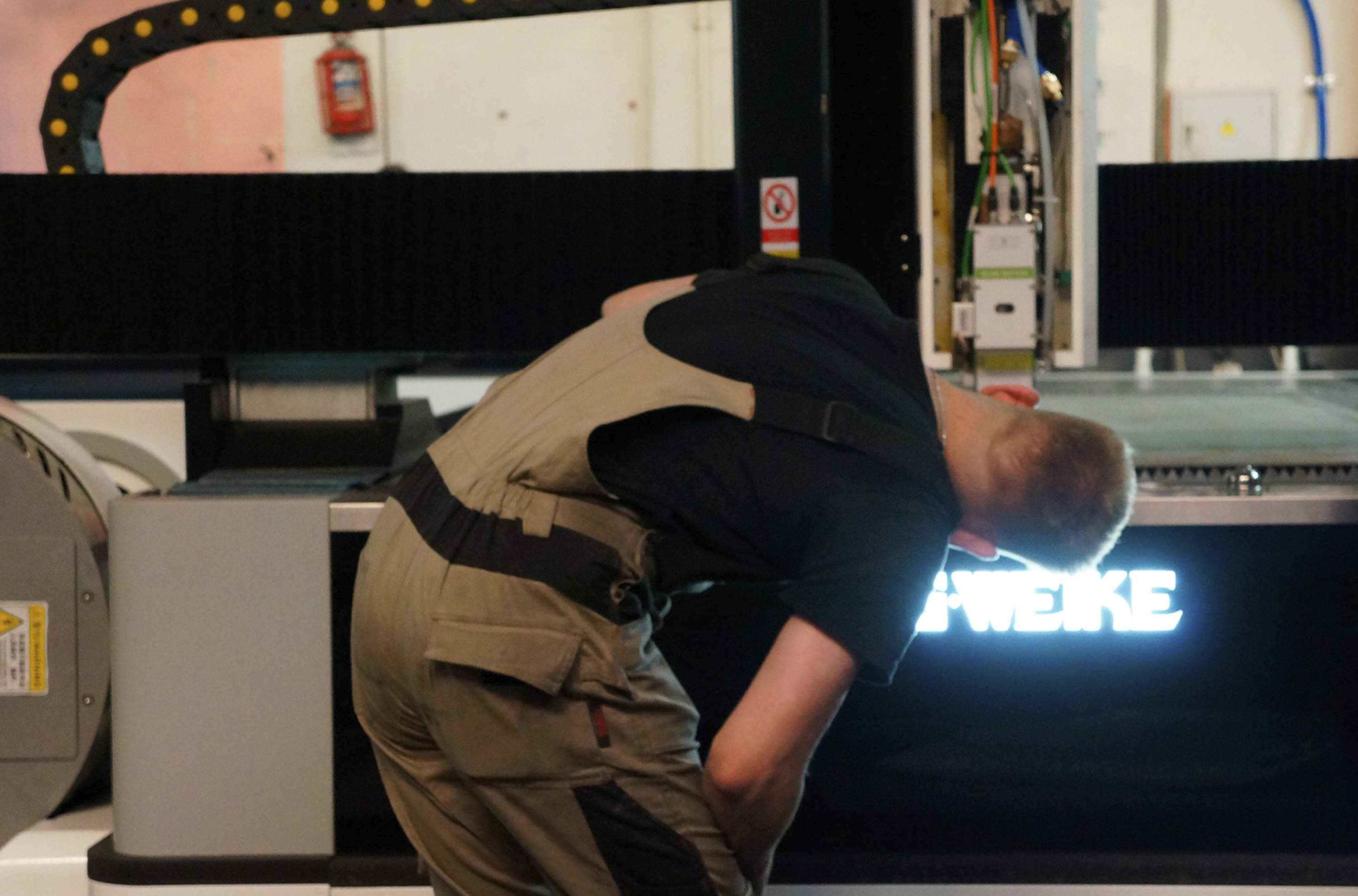 Декоративная панель из стали